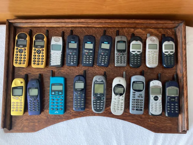 Konvolut alte Handys Mobilfunktelefone Nokia, Motorola, Siemens, Philips