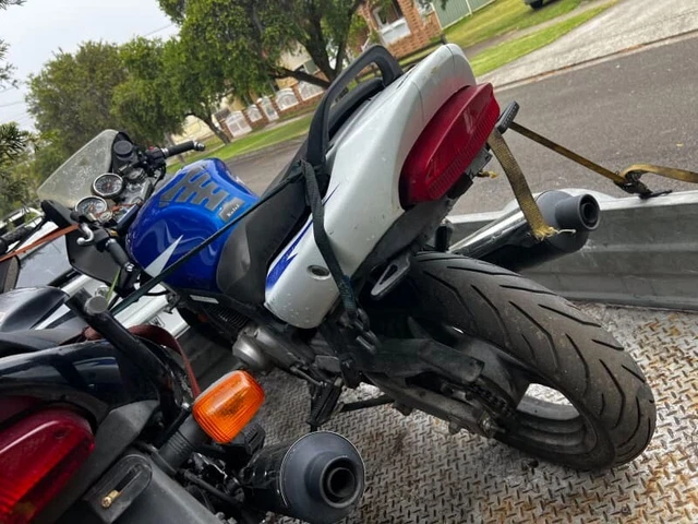 Suzuki Gs 500 2 Road Bikes Front Damaged Silver Bike Is A 2006 Gs500 And Gs500F 2