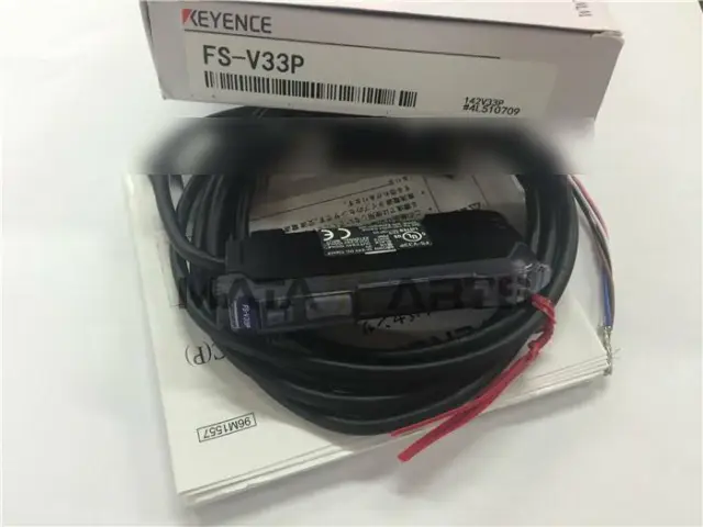 1PC KEYENCE FS-V33P sensor NEW IN BOX