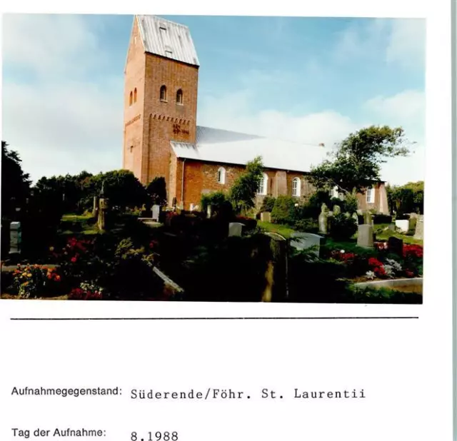 10131881 - 2270 Suederende St. Laurentii-Kirche mit Friedhof Kirchen,