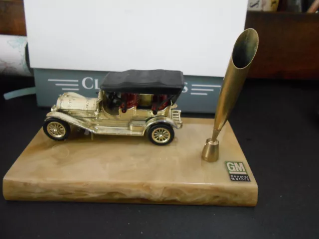 desk top pen holder GM