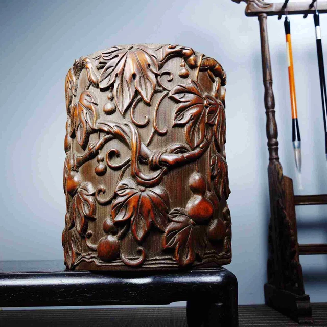 Chinese Natural Bamboo Hand-carved Exquisite Gourd Pattern Brush Pot 1133