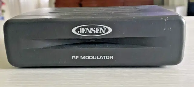 Jensen RF Modulator Audio / Video Converter Recoton Model DVD647 Includes Charge