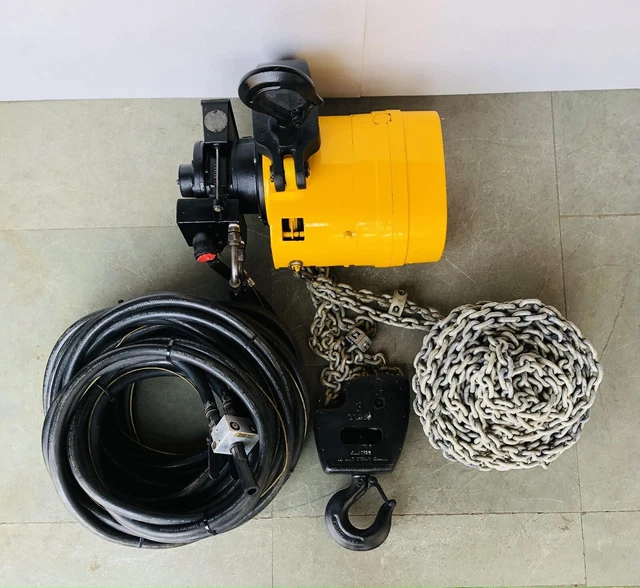 YALE CM KALO 0310 Pneumatic Air Chain Hoist 3 Ton Capacity 35 Ft. Chain