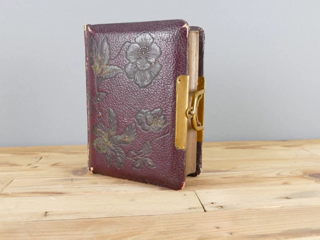Fotoalbum um 1900 mit 26 CDV Zivil & Militär Fotos Bilder Kabinettfotos 4/WA