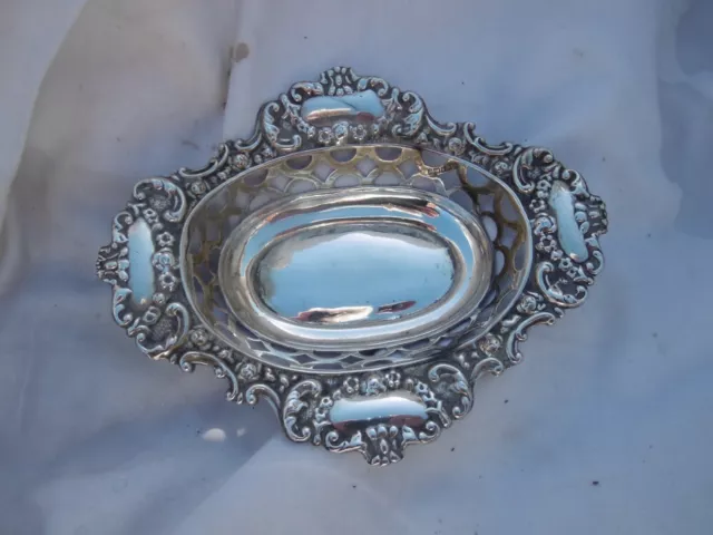 1902 very pretty solid silver dish by IT 55 grams