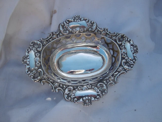 1902 very pretty solid silver dish by IT 55 grams