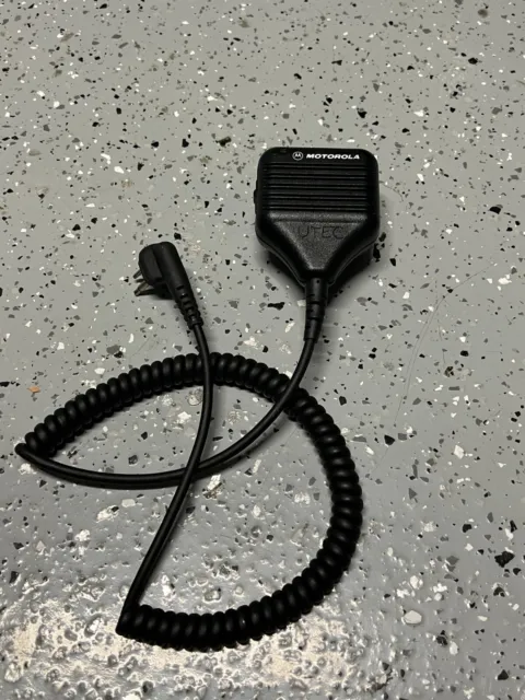 Motorola HMN9051A Remote Speaker Microphone With Swivel Clip