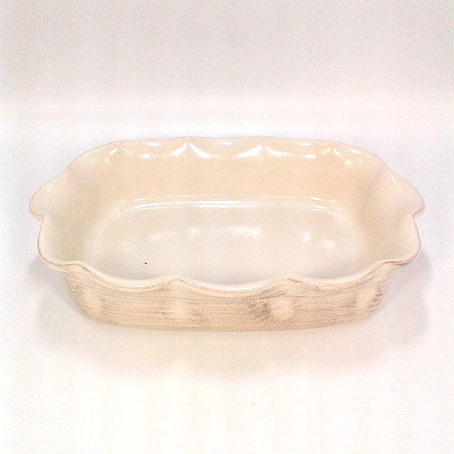 "Cazuela de terracota con volantes crema De Silva lasaña 10,5"" x 7,5"