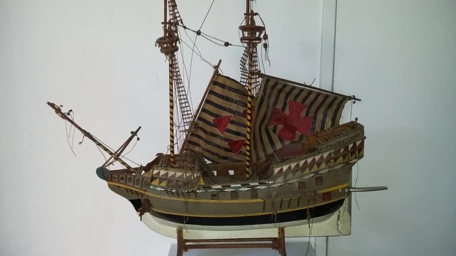 Ancienne maquette bateau bois fait main (Gebraucht) in Aigle für CHF 30