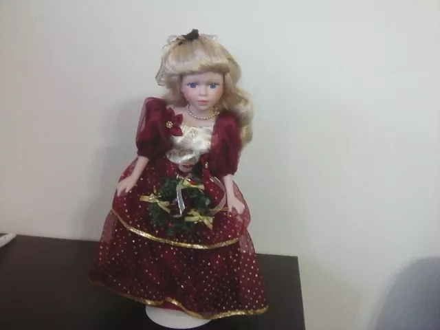 The Heritage Signature Collection 2000 Porcelain Collector Doll 