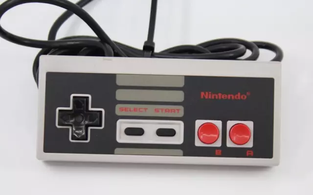 Genuine, Official Nintendo Entertainment System NES Wired Controller Grey Good