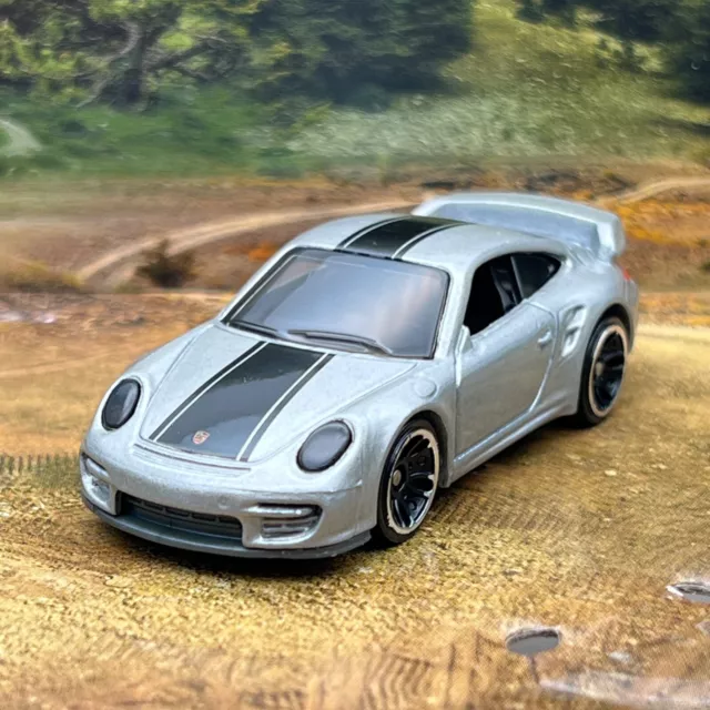 Hot Wheels Porsche 911 GT2 Silver 2022 Used Loose 1:64 Diecast Car