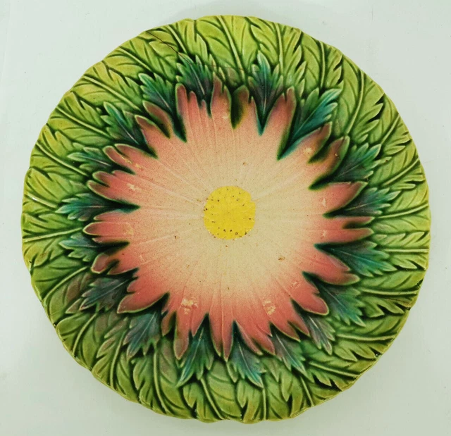 Ancienne Assiette En Céramique Barbotine - Décor Fleur Gerbera