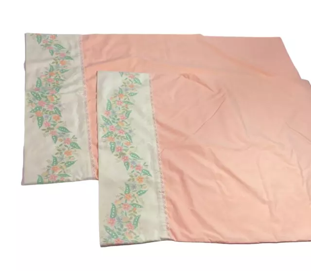 2 Vintage Wamsutta Supercale Plus Standard Pillowcases Floral