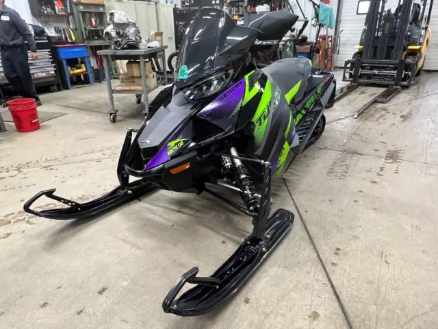 2023 Arctic Cat® ZR 9000 Thundercat