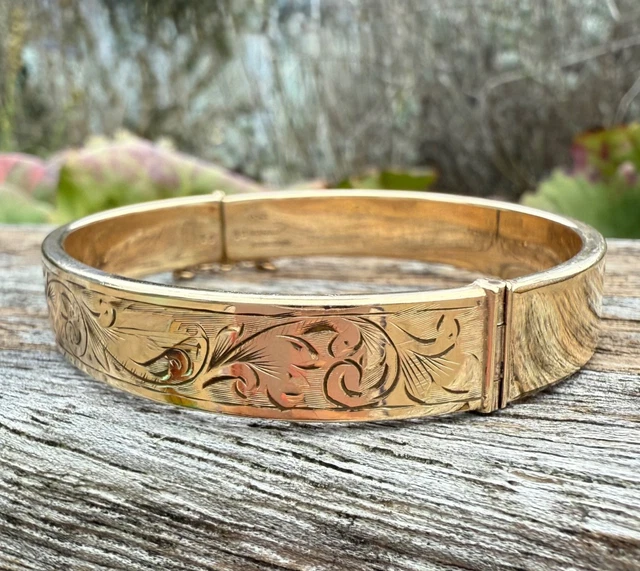 Vintage 9Ct Gold Metal Core Bangle 14.7 Grams. 6 Cm Diameter . 1 Cm Wide.