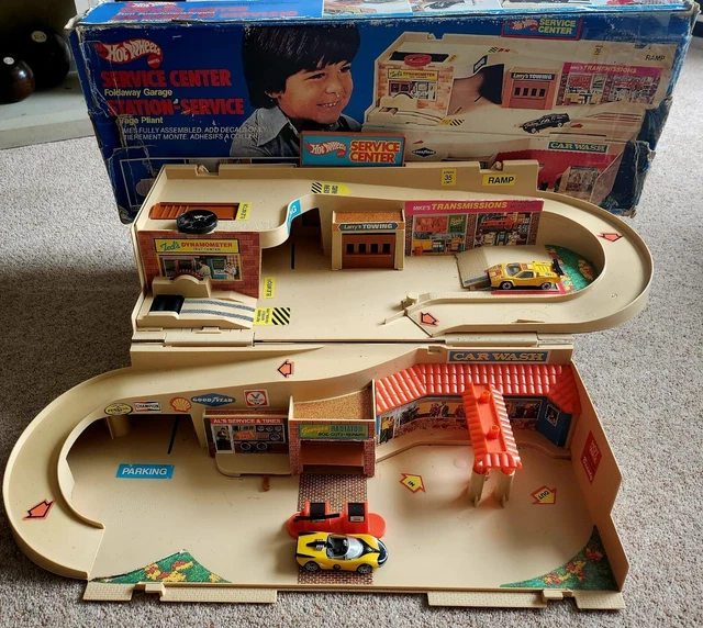 Hot wheels service center fold best sale away garage