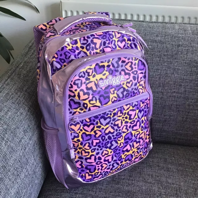 Smiggle flow backpack online