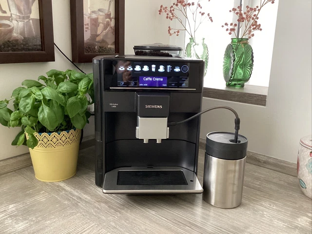 Kaffeevollautomat Siemens Eq 6 Plus S400 SIEMENS EQ.6 PLUS s400 Kaffeevollautomat mit Milchbehälter - Schwarz
