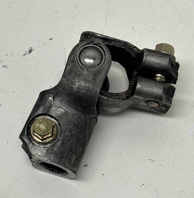 9401 INTEGRA 9600 civic EK POWER STEERING COLUMN KNUCKLE JOINT OEM