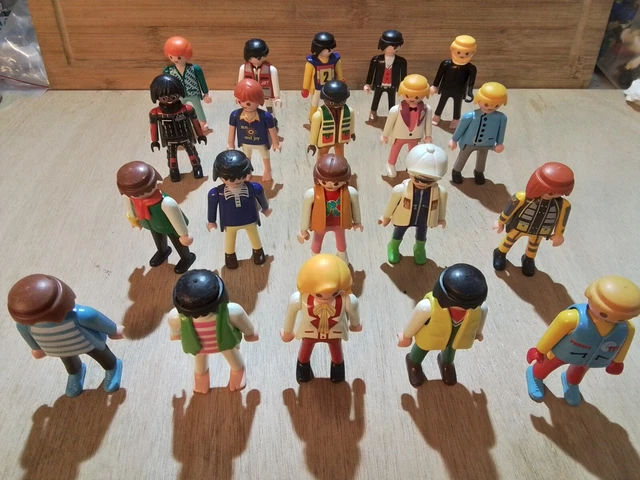 Lot Playmobil 3594 Vintage - Aire De Jeux Avec Peinture, état Joué Mais Complet Et En Bon état