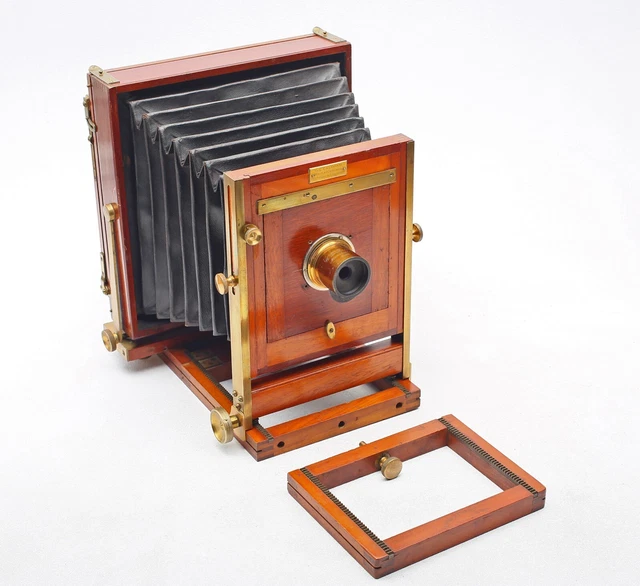 Plaques de verre photographique, appareil photo et viseur