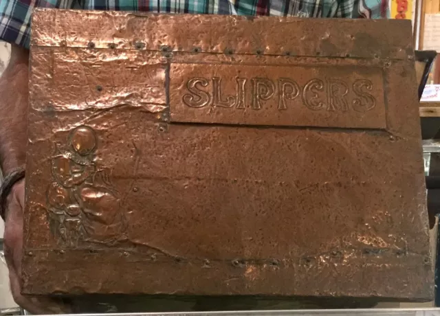 Antique ARTS & CRAFTS / ART NOUVEAU Hammered Copper SLIPPER BOX ~ Large Beauty!