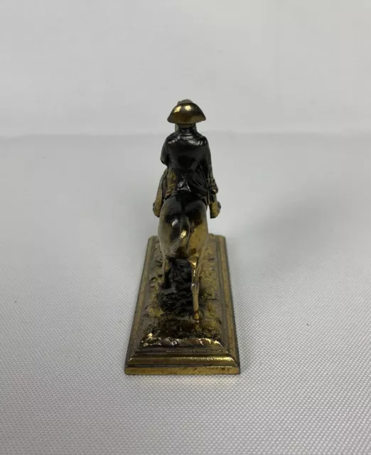 Magnifique petite statut de Napoléon Bonaparte sur son cheval Objet collection 3