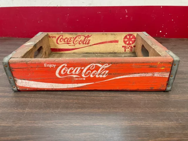 Vintage Wood Coke Coca Cola Carrier Crate Box 424