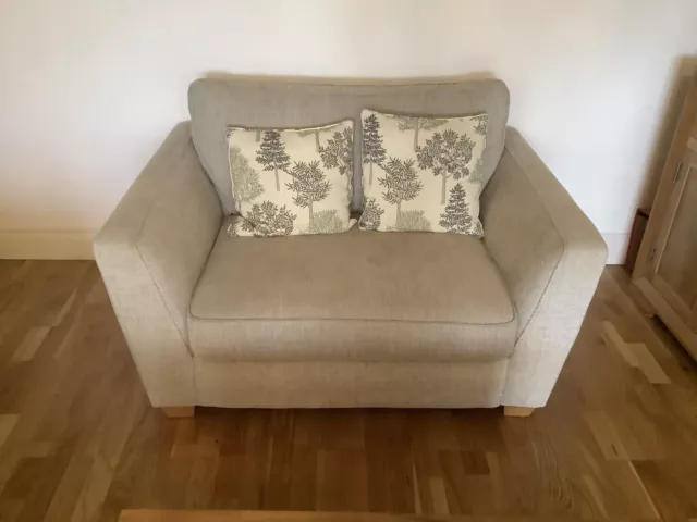 2 SEATER CUDDLE chair. Grey in Colour. Very good condition. 120