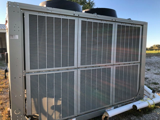 Trane Model CGAM 26-Ton Air-Cooled Scroll Packaged Chiller 2015 208V HFC R410A
