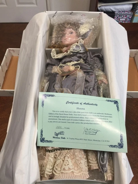 Duck House Heirloom Dolls NIB D18-580 " Shauna " With COA Limited 2212/5000