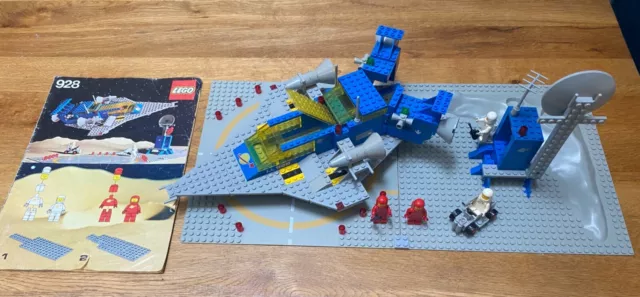 Lego Galaxy Explorer 928 Space Cruiser And Moonbase Vintage