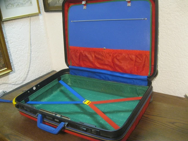B) Valise régide united colors of benetton UNIQUE - Accessoires & Bagagerie