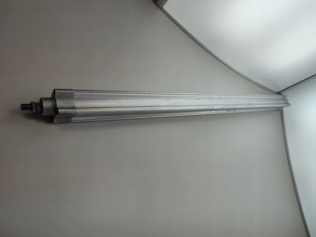Attuatore pneumatico FESTO DNCB-40-850-PPV-A / #A O1TA 1171