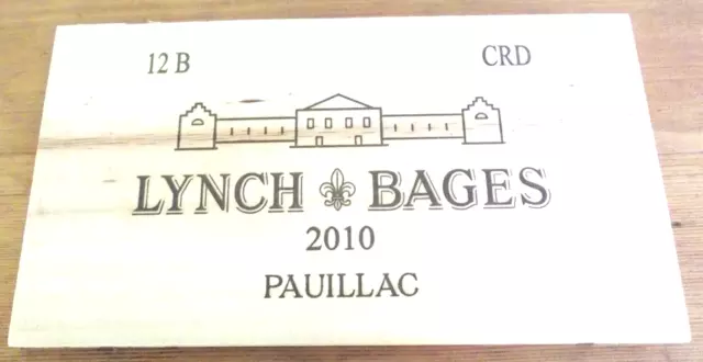 estampe bois façade caisse vin  LYNCH BAGES  2010