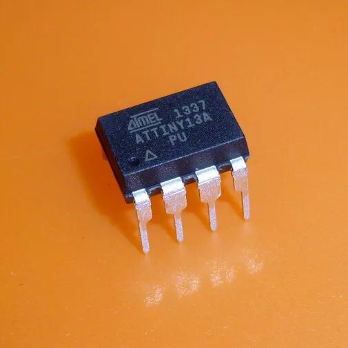 Atmel ATTiny13A-PU im DIL Gehäuse