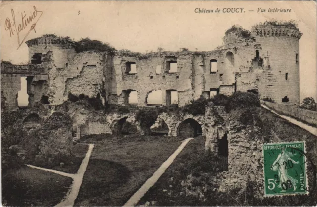 CPA Chateau de COUCY Vue interieure (156986)