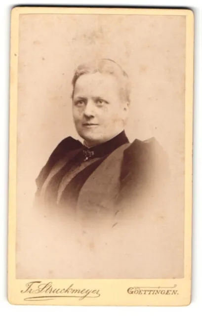 Fotografie Fr. Struckmeyer, Göttingen, Portrait einer Frau mit blondem Haar