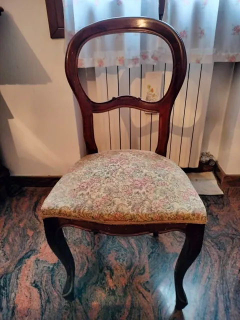 Leggio da tavolo in legno intagliato e dorato - Asta Arredi e dipinti  antichi da una villa a Viareggio -II - Associazione Nazionale - Case d'Asta  italiane