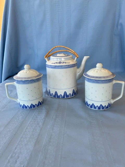 Vintage Rice Grain Porcelain Tea Set Pot 2 Lidded Mugs Chinese
