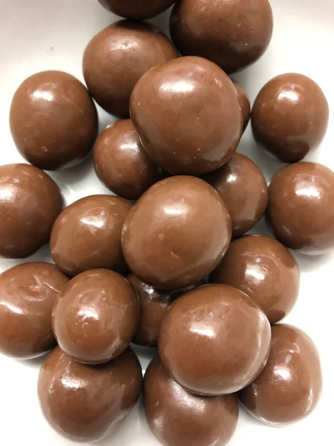 Milk Chocolate Macadamia & Ginger Mix  600g SALE Bulk BAG