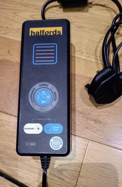 HALFORDS CAR BATTERY Advanced Smart Charger Plus 15.00 PicClick UK
