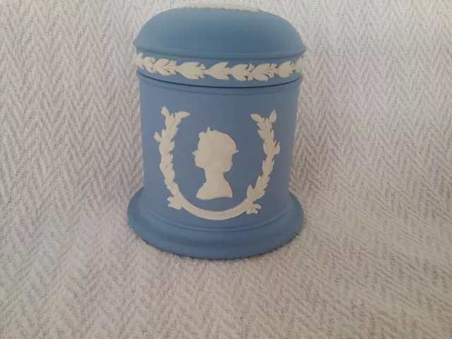 Wedgwood Jasperware Lidded Pot Queen Elizabeth & Prince Philip Silver Wedding