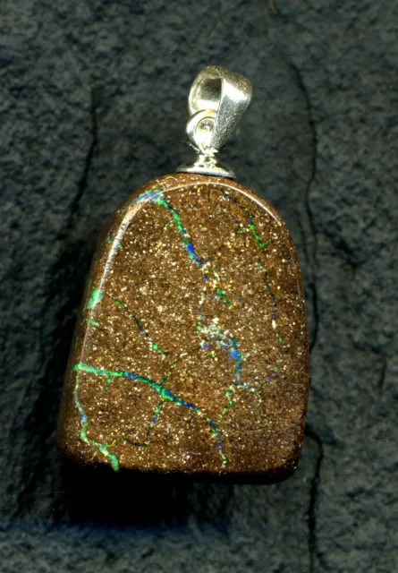 N°243-Pendentif d'Opale boulder d'Australie (Queensland) de 20,30 carat