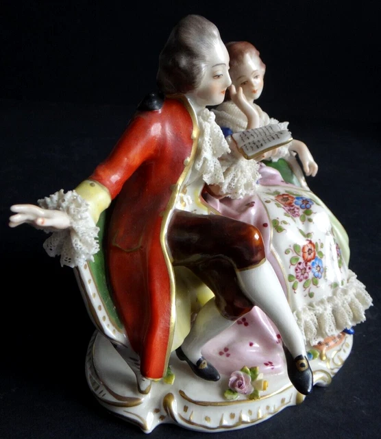 Vase Couvert En Porcelaine De Meissen D époque Milieu XIX M Vase Couvert En Porcelaine De Meissen D époque Milieu XIX M