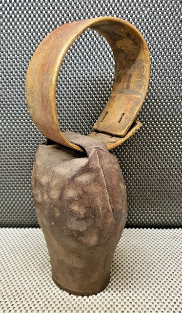 Antigua Bonito Gran Campana Con Collar de Madera Martillo De
