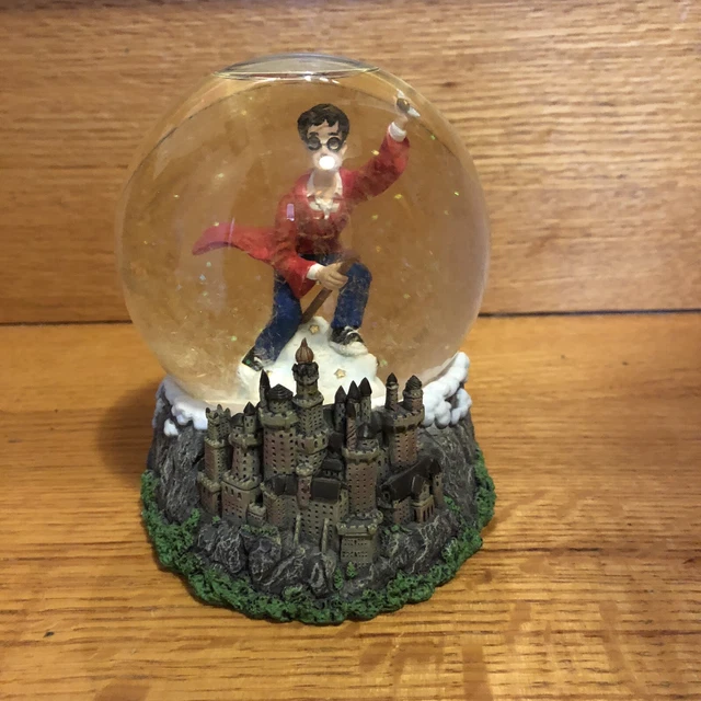 Harry Potter Quidditch™ Snow Globe Enesco 2000 M853100