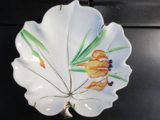 VINTAGE UCAGCO CHINA Hand-painted Porcelain leaf  Plate JAPAN Flower Motif